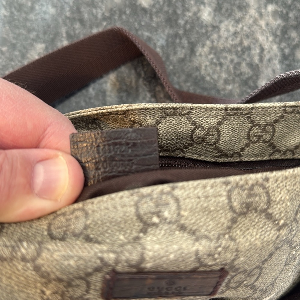 Gucci GG Over the Shoulder Small Tote Bag - Picture 12 of 15